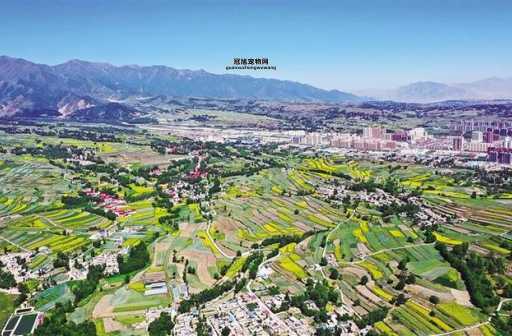 积石山县简介：甘肃西南部的民族自治县与旅游胜地